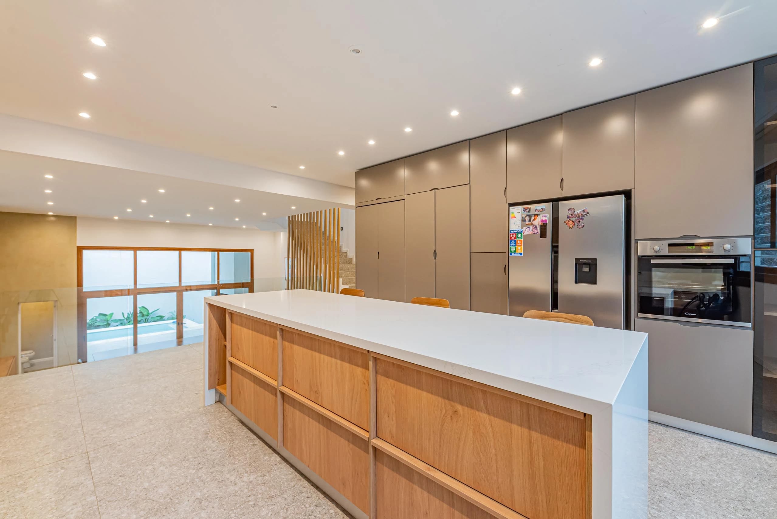 Vista cocina completa 2